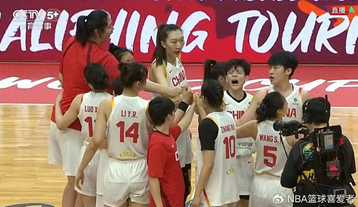 中国女篮力克巴西锁定世界杯席位 李月汝低迷引