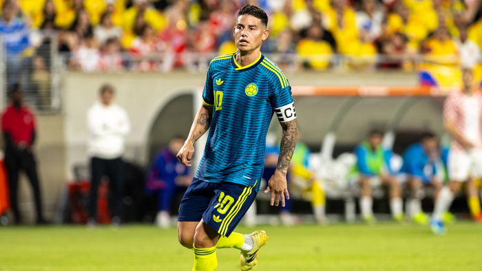 哥伦比亚队长詹姆斯·罗德里格斯友谊赛脱水住院