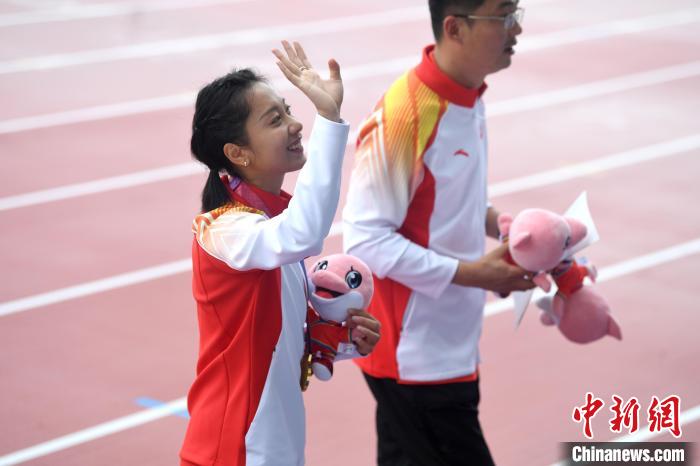 葛曼棋学青会百米夺冠 陈妤颉破个人纪录