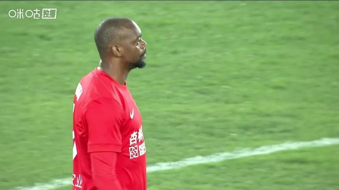 大连英博世界波绝杀辽宁铁人 五连胜稳居积分榜